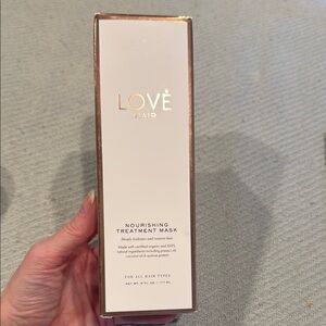 Love Hair Nourishing Treatment Mask